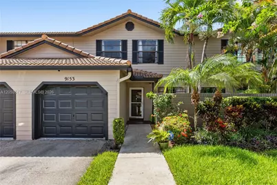 9153 Vineyard Lake Dr, Plantation, FL 33324 - Photo 1