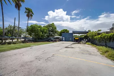 700 NW 7th Ave, Miami, FL 33136 - Photo 5