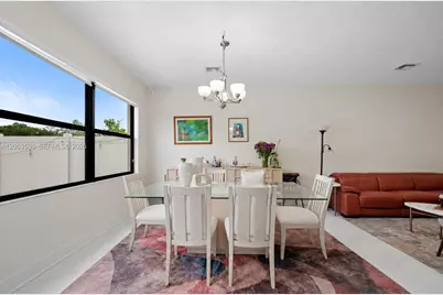 918 NE 191st St, Miami, FL 33179 - Photo 13