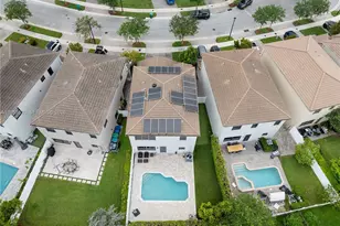 918 NE 191st St, Miami, FL 33179 - Photo 37