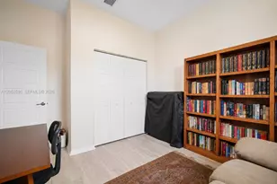918 NE 191st St, Miami, FL 33179 - Photo 21