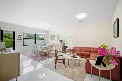 918 NE 191st St, Miami, FL 33179 - Photo 11