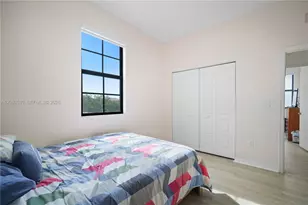 918 NE 191st St, Miami, FL 33179 - Photo 31