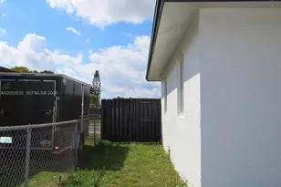 95 SW 17th Terrace, Homestead, FL 33030 - Photo 15