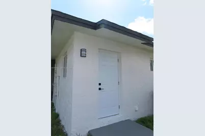 95 SW 17th Ter, Homestead, FL 33030 - Photo 17