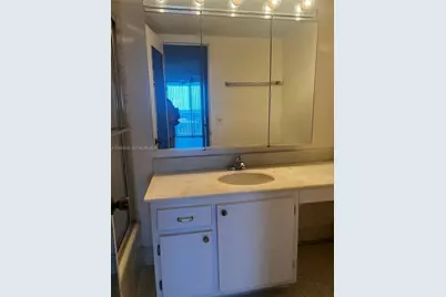 2750 NE 183rd St #807, Aventura, FL 33160 - Photo 7