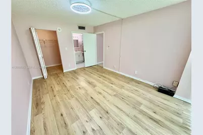 17011 N Bay Rd #117, Sunny Isles Beach, FL 33160 - Photo 15