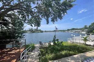 3070 Cove Dr, Dania Beach, FL 33312 - Photo 3
