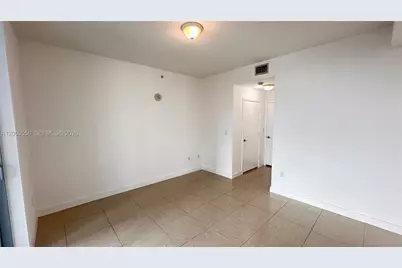 79 SW 12th St #1102-S, Miami, FL 33130 - Photo 7