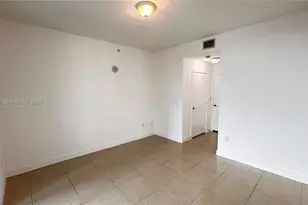 79 SW 12th St, Miami, FL 33130 - Photo 7