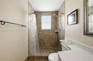 6633 Bayfront Dr, Margate, FL 33063 - Photo 27
