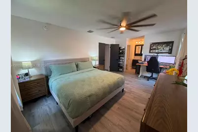 1490 Flamingo Ct, Pembroke Pines, FL 33026 - Photo 13