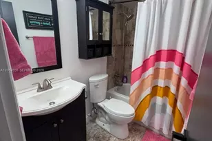1490 Flamingo Ct, Pembroke Pines, FL 33026 - Photo 11