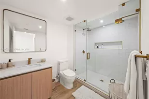 90 NE 32nd St, Miami, FL 33127 - Photo 9