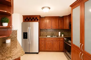 825 Brickell Bay Dr, Miami, FL 33131 - Photo 1