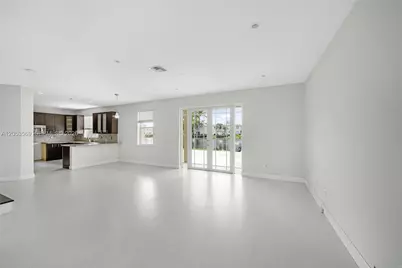 850 NW 168th Ave, Pembroke Pines, FL 33028 - Photo 5