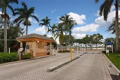850 NW 168th Ave, Pembroke Pines, FL 33028 - Photo 57