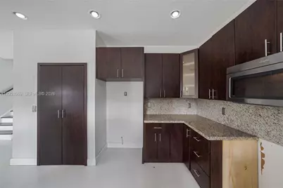 850 NW 168th Ave, Pembroke Pines, FL 33028 - Photo 15