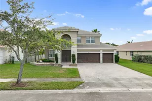 850 NW 168th Ave, Pembroke Pines, FL 33028 - Photo 1
