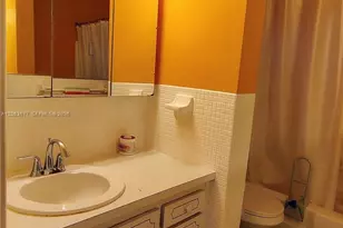 201 NE 14th Ave, Hallandale Beach, FL 33009 - Photo 9