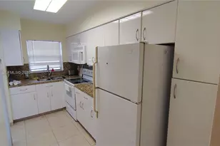 201 NE 14th Ave, Hallandale Beach, FL 33009 - Photo 3