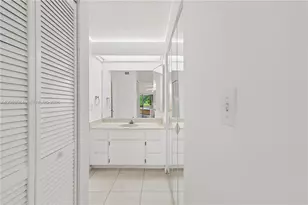 8860 SW 123rd Ct, Miami, FL 33186 - Photo 21