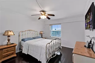 801 SW 133rd Terrace, Pembroke Pines, FL 33027 - Photo 9