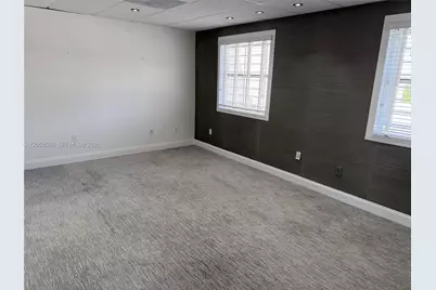 4627 Ponce De Leon Blvd, Coral Gables, FL 33146 - Photo 17