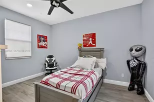 14633 SW 13th St, Pembroke Pines, FL 33027 - Photo 21