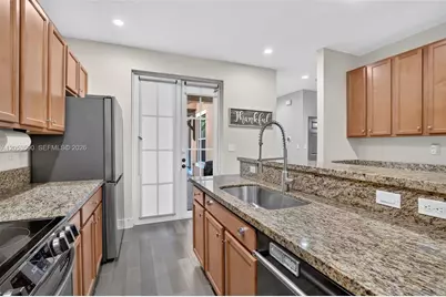 14633 SW 13th St, Pembroke Pines, FL 33027 - Photo 9