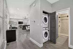 14633 SW 13th St, Pembroke Pines, FL 33027 - Photo 11
