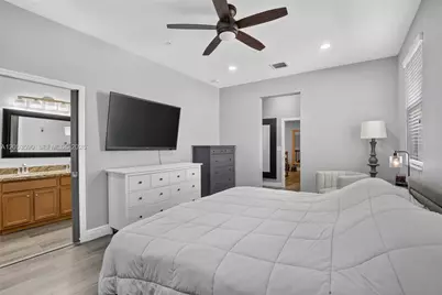 14633 SW 13th St, Pembroke Pines, FL 33027 - Photo 15