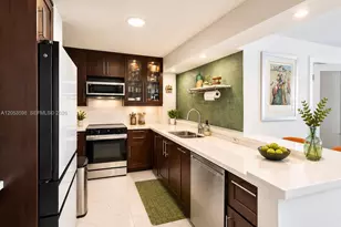 6450 Collins Ave, Miami Beach, FL 33141 - Photo 5