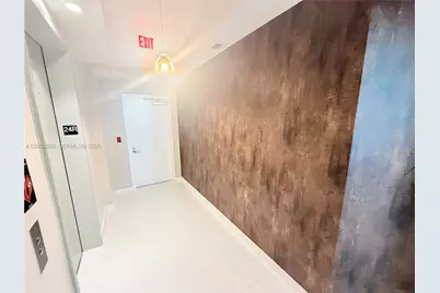 851 NE 1st Ave #2406, Miami, FL 33132 - Photo 25