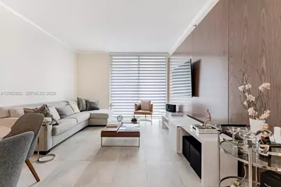 1060 Brickell Ave #1507, Miami, FL 33131 - Photo 5