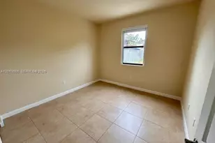 14435 SW 16th St, Miami, FL 33175 - Photo 11