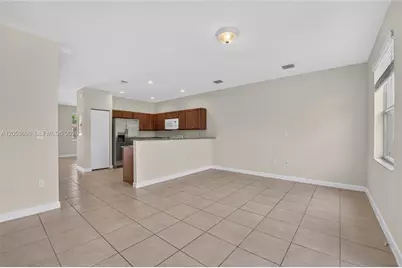 9011 SW 227th St #2, Cutler Bay, FL 33190 - Photo 5
