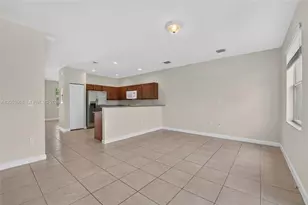 9011 SW 227th St, Cutler Bay, FL 33190 - Photo 5