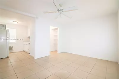 716 NE 8th St #4, Hallandale Beach, FL 33009 - Photo 1