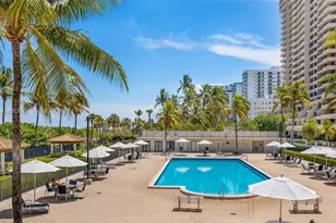2625 Collins Ave, Miami Beach, FL 33140 - Photo 17