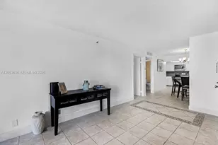 2625 Collins Ave, Miami Beach, FL 33140 - Photo 5