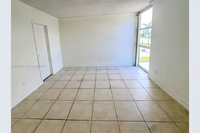 2075 NE 164th St #204, North Miami Beach, FL 33162 - Photo 7
