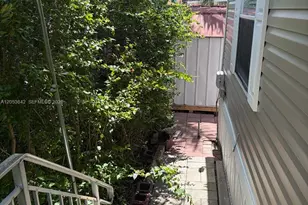 390 NW 134th Ave, Plantation, FL 33325 - Photo 17