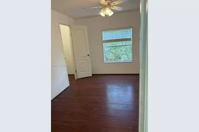 390 NW 134th Ave, Plantation, FL 33325 - Photo 9