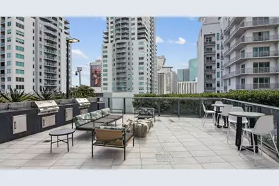 230 NE 4th Street #C1, Miami, FL 33132 - Photo 9