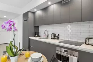 227 NE 2nd St, Miami, FL 33132 - Photo 13