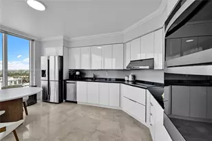 19111 Collins Ave, Sunny Isles Beach, FL 33160 - Photo 11
