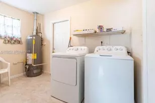 351 NW 206th Terrace, Miami Gardens, FL 33169 - Photo 13