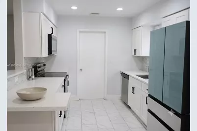 351 NW 206th Ter, Miami Gardens, FL 33169 - Photo 3