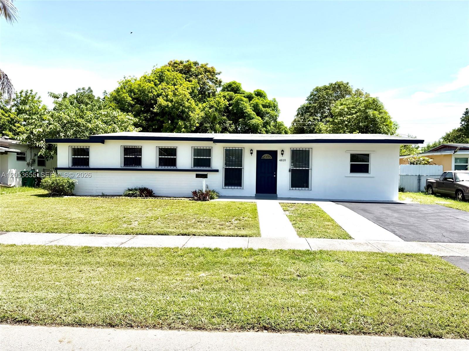 4810 NW 11th Pl - 4810 NW 11th Pl, Lauderhill, FL 33313 Luxury Property | Jose Angel Pina